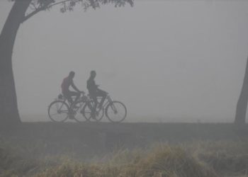 সর্বনিম্ন তাপমাত্রায় কাঁপছে উত্তরের জেলা দিনাজপুর