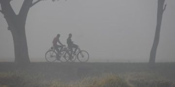 সর্বনিম্ন তাপমাত্রায় কাঁপছে উত্তরের জেলা দিনাজপুর