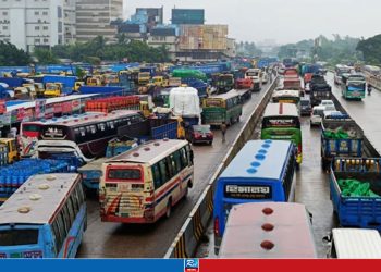 রাজধানীর বিভিন্ন সড়কে বিক্ষোভ যানজটে দুর্ভোগ