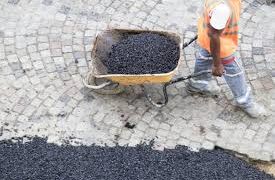 ইউরোপে প্রতি চার কর্মীর একজন অভিবাসী