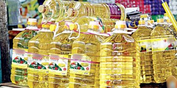 দাম বাড়িয়ে বাজারে ফিরল