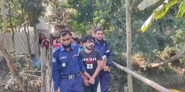 মাথা বিচ্ছিন্নের পর শরীর আগুনে পোড়ায় রনি