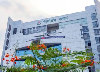 নতুন ভোটার সংগ্রহে বাড়ি বাড়ি যাবে ইসি