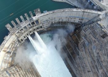 বিশ্বের সবচেয়ে বড় বাঁধ তৈরি করছে চীন