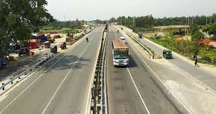 মহাসড়কে লোহা লুটের চক্র