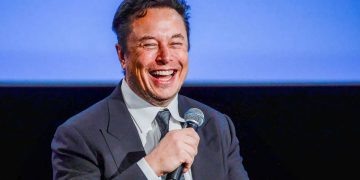 ইলন মাস্ক ঢাকায় আসছেন