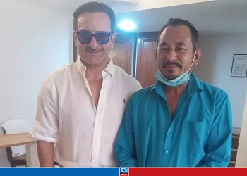 অটোচালকের সঙ্গে দেখা করলেন সাইফ