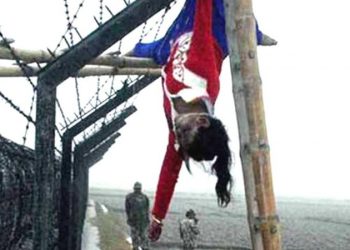 চোখের সামনে পানি পানি বলে চিৎকার করেছিল মেয়েটি