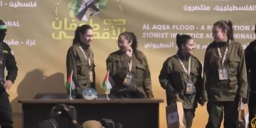 চার নারী সেনাকে মুক্তি দিল হামাস