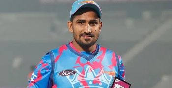 ম্যাচ জিতিয়ে হোটেলে ফিরে পেলেন মায়ের মৃত্যুর খবর