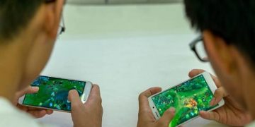 ইন্টারনেটের যুগে সত্যিকারের খেলা ভুলতে বসেছি