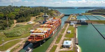 পানামা খাল দখল করতে গেলে বিপদে পড়তে পারেন