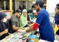 বসন্তের আবহে বিক্রি হচ্ছে উপন্যাস ও সিরিজ গল্পের বই