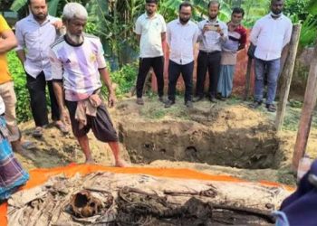 ১১ বছর পর তিন শিবিরকর্মীর মরদেহ কবর থেকে উত্তোলন