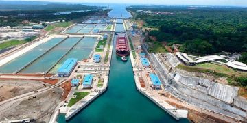 মার্কিন জাহাজকে পানামা খালে টোল দিতে হবে না