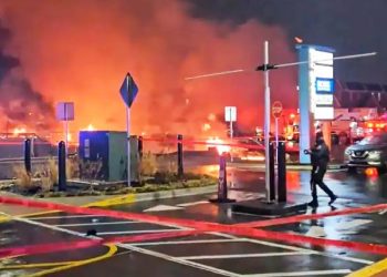 যুক্তরাষ্ট্রে এবার এয়ার অ্যাম্বুলেন্স বিধ্বস্ত