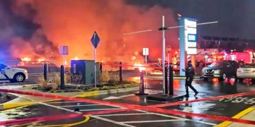 যুক্তরাষ্ট্রে এবার এয়ার অ্যাম্বুলেন্স বিধ্বস্ত