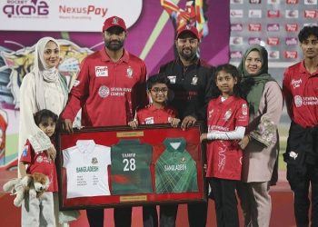 সাজানো মঞ্চের নায়ক তামিম