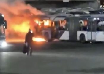 ইসরায়েলে ৩ বাসে বিস্ফোরণ