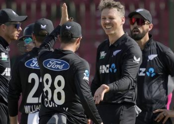 ত্রি-দেশীয় সিরিজে অপরাজিত চ্যাম্পিয়ন নিউজিল্যান্ড