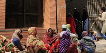 ভিক্ষুকমুক্ত’ খুলনা শুধু নামেই