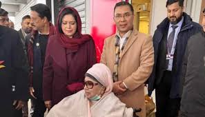 এপ্রিলের মাঝামাঝিতে দেশে আসছেন বিএনপি চেয়ারপারসন