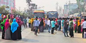 সড়ক দুর্ঘটনায় নারী শ্রমিকের মৃত্যু