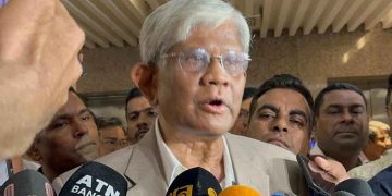 খাদের কিনারা থেকে ঘুরে দাঁড়িয়েছে দেশের অর্থনীতি