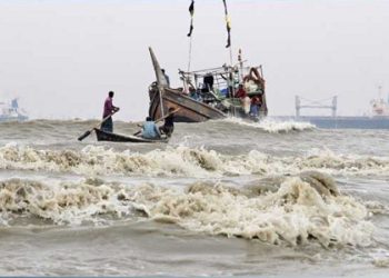 সমুদ্রে মাছ ধরায় ৫৮ দিনের নিষেধাজ্ঞা