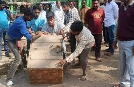 ‘গুপ্তধনের লোহার সিন্দুক’