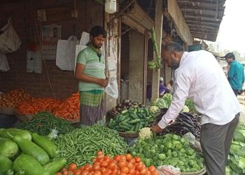 নিত্যপণ্যের দাম স্বাভাবিক হওয়ায় ভোক্তাদের মধ্যে স্বস্তি ফিরেছে
