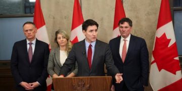 এবার মার্কিন পণ্যে ২৫ শতাংশ শুল্ক আরোপ কানাডার