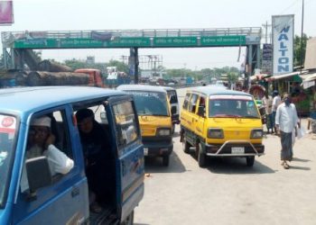 ঢাকা-চট্টগ্রাম মহাসড়কে বাড়ছে অবৈধ গাড়ির দাপট