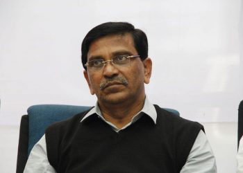 দেশত্যাগে নিষেধাজ্ঞার আদেশ মাহবুব উল আলম হানিফের