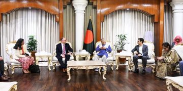 প্রধান উপদেষ্টার সঙ্গে পিটার হাসের সাক্ষাৎ