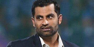 রাতে দেশ ছেড়েছেন তামিম