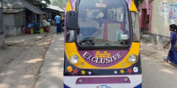 নন্দীগ্রামের রাস্তায় তেল-মবিল ছাড়াই চলছে পরিবেশ বান্ধব মিনিবাস