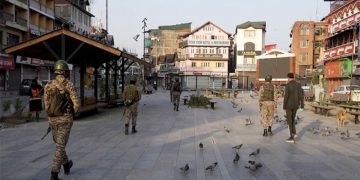 কাশ্মীরে হামলা: ভারত-পাকিস্তান ফের সংঘাতের আশঙ্কা