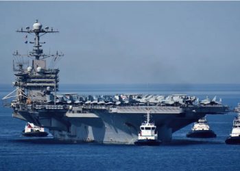 ক্ষেপণাস্ত্র থেকে বাঁচতে গিয়ে সাগরে ডুবল মার্কিন যুদ্ধবিমান