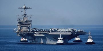 ক্ষেপণাস্ত্র থেকে বাঁচতে গিয়ে সাগরে ডুবল মার্কিন যুদ্ধবিমান