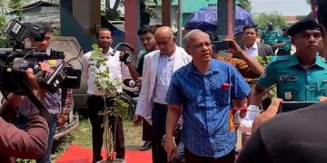 ক্ষোভ ঝাড়লেন স্বরাষ্ট্র উপদেষ্টা