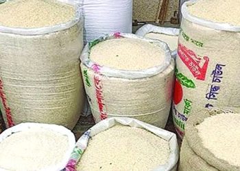 চালের দাম যেটুকু কমে বাড়ে তার চেয়ে বেশি