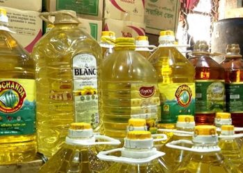 ভোজ্যতেলের দাম বিশ্বে কমছে, দেশে বাড়ছে