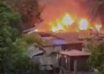 চট্টগ্রামে সিআরবি মালিপাড়া বস্তিতে ভয়াবহ আগুন