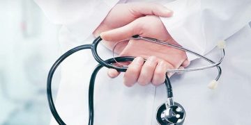 ডাক্তার নার্স স্থাপনা সবই আছে, নজর নেই রোগীদের প্রতি