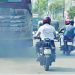 গাড়ির কালো ধোঁয়া দূষণ বাড়াচ্ছে