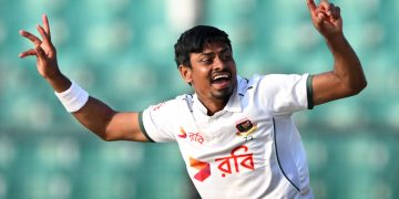 তাইজুলের স্পিন ভেলকি