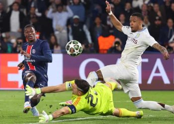 মার্তিনেজের ভুলের পরও জিতল ভিলা