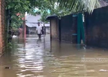 আবারও বন্যার মহাবিপদে মানুষ