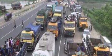ঈদে ৬ দিন মহাসড়কে ট্রাক-কাভার্ড ভ্যান চলাচল বন্ধ